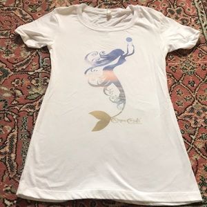 BRAND NEW! Size small mermaid tee shirt